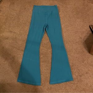 Victoria Secret Crossover Flare Leggings